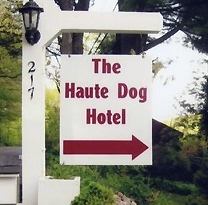 dogboardingsign